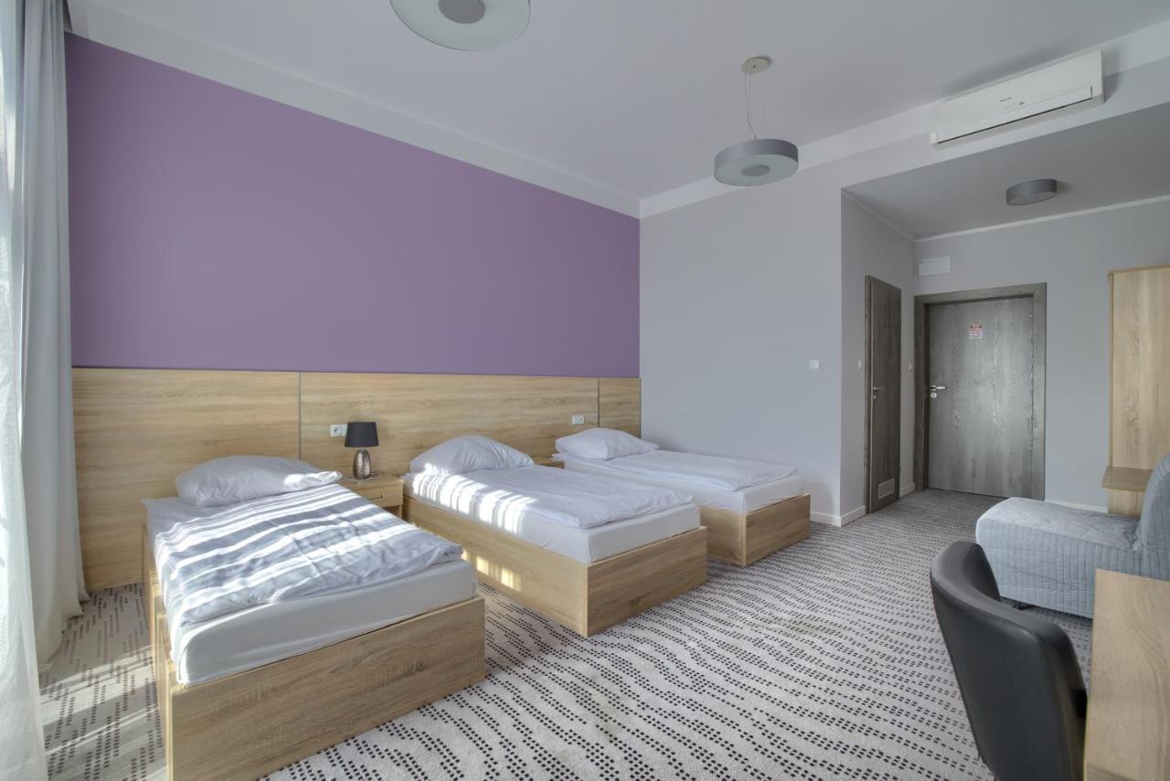 Nova Stodola Hotell Klomnice Eksteriør bilde